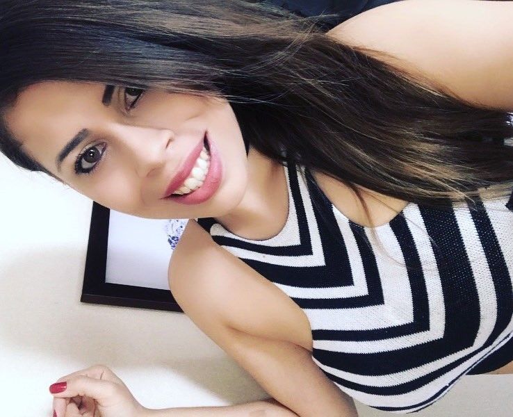 Isabella brasileira gostosa pelada em vídeo caseiro