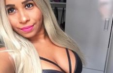 Barbie Maromba puta e cantora de São Luís