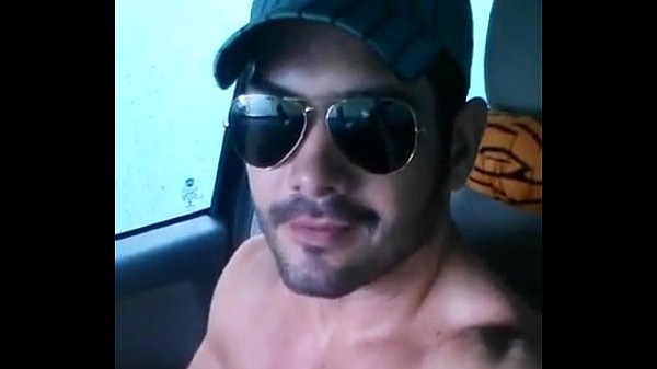 Batendo Punheta No Carro Na Frente Gay