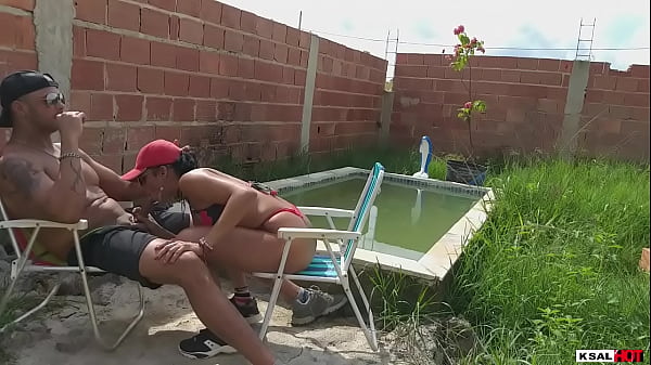 Amiga Safada Dando Em Cima Do Marido Da Outra