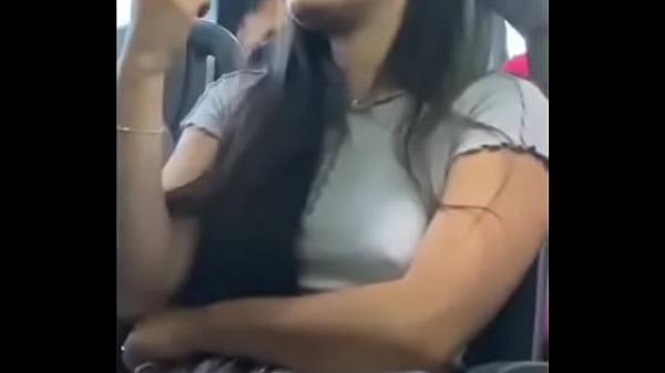 Loirinha safada no ônibus