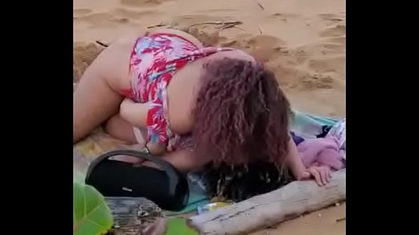 Novinha Gostosa Pelada Na Praia