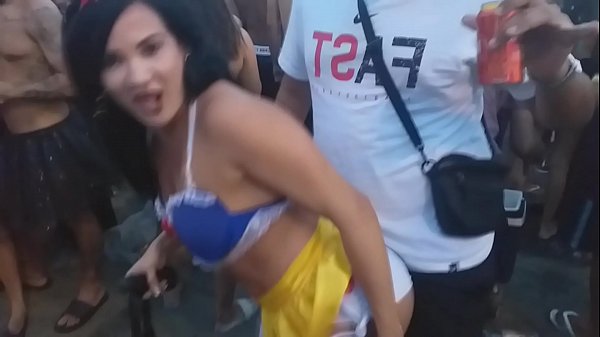 Sexo Anal No Carnaval