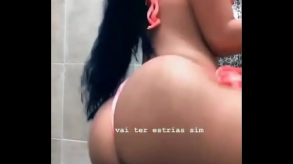 Taty Maia Pelada