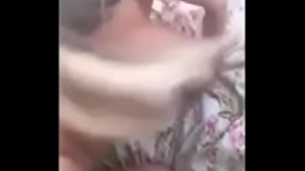 Video Porno Comendo Mãe Deitada