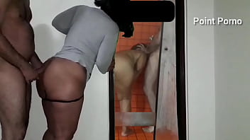 Flagrei minha filhá fazendo porno