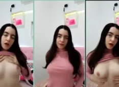 Carolina Lis exibindo seus belas teta em um vídeo gratuito no OnlyFans