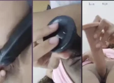 Infiel ao vivo brincando com um consolo preto na sua ******