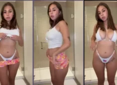 Sophierai fez um vídeo no onlyfans exibindo seu corpo maravilhoso de biquíni