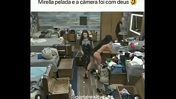 Mc Mirella e Dinho Alves fazendo deixa